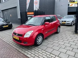 Rood Gebruikt 2005 Suzuki Swift Exclusive Hatchback | € 1.499 (Iets duurder)