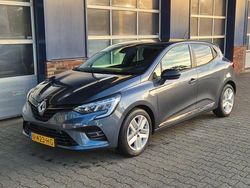 Grijs Gebruikt 2021 Renault Clio V Zen Hatchback | € 12.950 (Eerlijke prijs)