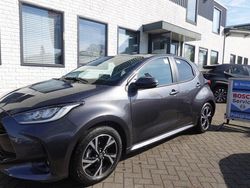 Grijs Nieuw 2025 Toyota Yaris Comfort Hatchback | € 27.950 (Super prijs)