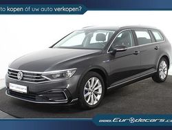 Grijs Gebruikt 2020 VW Passat Highline Stationwagen | € 20.500 (Goede deal)