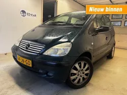 Groen, metallic lak Gebruikt 2001 Mercedes A140 Classic MPV | € 695 (Goede deal)