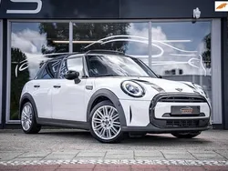 Wit Gebruikt 2023 Mini Cooper Classic Hatchback | € 32.650