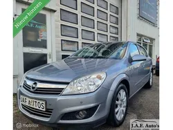Grijs Gebruikt 2007 Opel Astra Hatchback | € 2.499 (Eerlijke prijs)