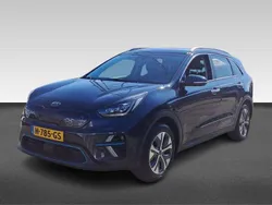 Blauw, metallic lak Gebruikt 2020 Kia e-Niro 2 SUV | € 16.430