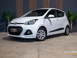 Wit Gebruikt 2015 Hyundai i10 Comfort Hatchback | € 5.990 (Eerlijke prijs)