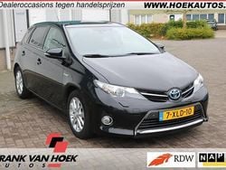 Zwart Gebruikt 2014 Toyota Auris Hatchback | € 10.900 (Eerlijke prijs)