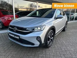 Grijs, andere lak Gebruikt 2022 VW Taigo Style SUV | € 26.945 (Iets duurder)