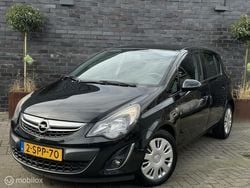 Zwart Gebruikt 2013 Opel Corsa Cosmo Hatchback | € 3.995 (Eerlijke prijs)