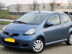 Blauw Gebruikt 2009 Toyota Aygo Comfort Hatchback | € 2.550 (Super prijs)