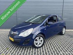 Blauw Gebruikt 2013 Opel Corsa Selection Hatchback | € 3.995 (Eerlijke prijs)