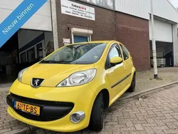 Geel Gebruikt 2006 Peugeot 107 Hatchback | € 1.749 (Eerlijke prijs)