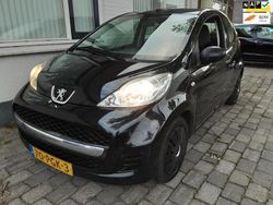 Hatchback Gebruikt 2011 Peugeot 107 Hatchback | € 2.550 (Eerlijke prijs)