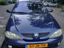 Blauw Gebruikt 2002 Renault Mégane GrandTour Expression Stationwagen | € 1.750