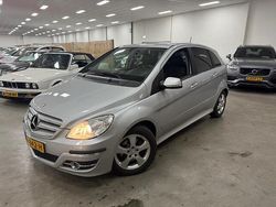 Grijs Gebruikt 2011 Mercedes B180 Business MPV | € 2.249 (Duur)
