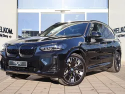 Zwart Nieuw 2025 BMW iX3 Executive SUV | € 79.413 (Goede deal)