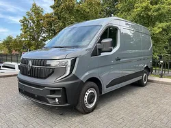 Grijs Nieuw 2024 Renault Master Van | € 35.900 (Eerlijke prijs)