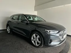Grijs Gebruikt 2020 Audi e-tron Design SUV | € 20.900 (Goede deal)