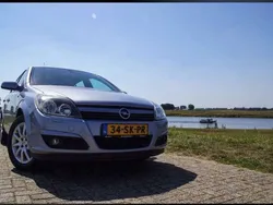 Grijs Gebruikt 2006 Opel Astra Enjoy Hatchback | € 2.000 (Eerlijke prijs)