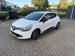 Wit Gebruikt 2015 Renault Clio IV Hatchback | € 4.000 (Eerlijke prijs)