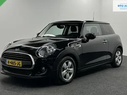 Zwart Gebruikt 2020 Mini Cooper Hatchback | € 14.000 (Goede deal)