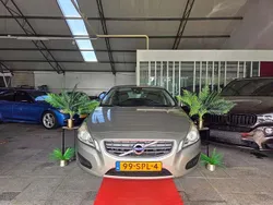 Grijs Gebruikt 2011 Volvo V60 Momentum Stationwagen | € 3.750 (Goede deal)