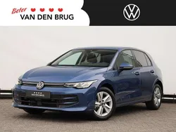 Blauw Gebruikt 2024 VW Golf VIII Edition Hatchback | € 31.400 (Goede deal)