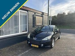 Zwart (metallic) Gebruikt 2006 Peugeot 307 CC Sport Cabriolet | € 950 (Eerlijke prijs)