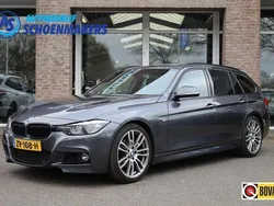 Grijs Gebruikt 2019 BMW 318 M Sport Stationwagen | € 19.995 (Eerlijke prijs)