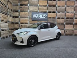 Wit Gebruikt 2023 Toyota Yaris Executive Hatchback | € 24.500 (Eerlijke prijs)