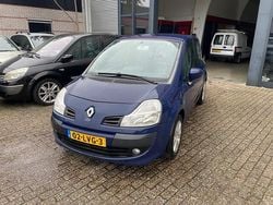 Blauw Gebruikt 2009 Renault Modus Dynamique MPV | € 4.949 (Eerlijke prijs)