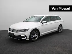 Wit Gebruikt 2020 VW Passat Business Stationwagen | € 23.900 (Eerlijke prijs)