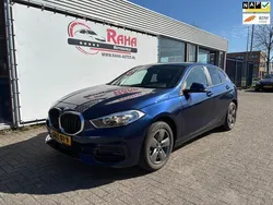 Blauw Gebruikt 2020 BMW 118 Executive Hatchback | € 16.950 (Super prijs)