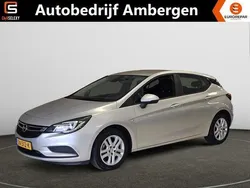Grijs Gebruikt 2018 Opel Astra Edition Hatchback | € 9.900 (Eerlijke prijs)