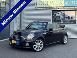 Bruin, metallic lak Gebruikt 2014 Mini Cooper Cabriolet Cabriolet | € 9.995 (Goede deal)