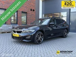 Zwart Gebruikt 2021 BMW 320 M Sport Stationwagen | € 31.740 (Eerlijke prijs)