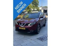 Rood Gebruikt 2015 Nissan Qashqai 360º SUV | € 10.995 (Goede deal)