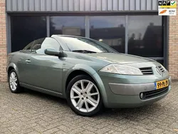 Groen Gebruikt 2004 Renault Mégane Cabriolet Luxe Cabriolet | € 1.750 (Eerlijke prijs)