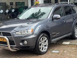 Grijs Gebruikt 2012 Mitsubishi Outlander Edition SUV | € 9.250 (Goede deal)