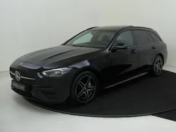 Zwart Gebruikt 2024 Mercedes C300 AMG line Stationwagen | € 49.945 (Eerlijke prijs)