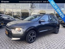 Interstellar grey Gebruikt 2024 Kia Niro SUV | € 31.345 (Goede deal)