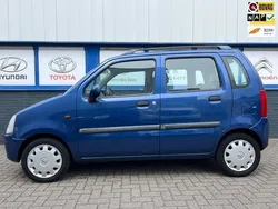Blauw Gebruikt 2003 Opel Agila Color Edition Hatchback | € 1.450 (Eerlijke prijs)