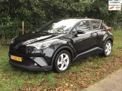 Zwart Gebruikt 2019 Toyota C-HR SUV | € 21.850 (Eerlijke prijs)