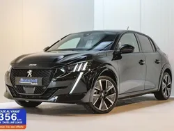 Zwart Gebruikt 2022 Peugeot e-208 GT Hatchback | € 19.990 (Eerlijke prijs)