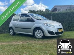 Grijs Gebruikt 2008 Renault Twingo Authentique Hatchback | € 2.248 (Eerlijke prijs)