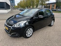 Zwart Gebruikt 2018 Peugeot 208 Hatchback | € 7.495 (Eerlijke prijs)