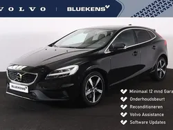 Zwart Gebruikt 2020 Volvo V40 Stationwagen | € 17.900 (Eerlijke prijs)