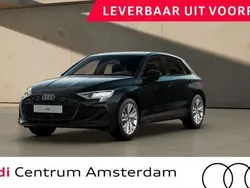 Zwart Nieuw 2025 Audi A3 Sportback e-tron Proline Sedan | € 42.349 (Iets duurder)