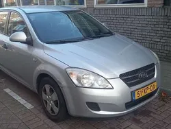 Grijs Gebruikt 2007 Kia Ceed MPV | € 3.250