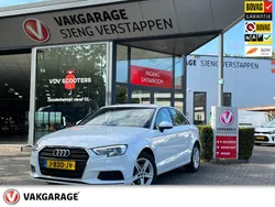 Wit Gebruikt 2020 Audi A3 Proline Sedan | € 18.895 (Eerlijke prijs)