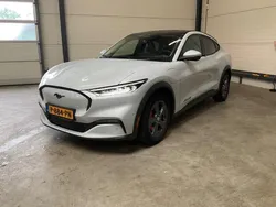 Wit Gebruikt 2022 Ford Mustang Mach-E SUV | € 24.850 (Eerlijke prijs)